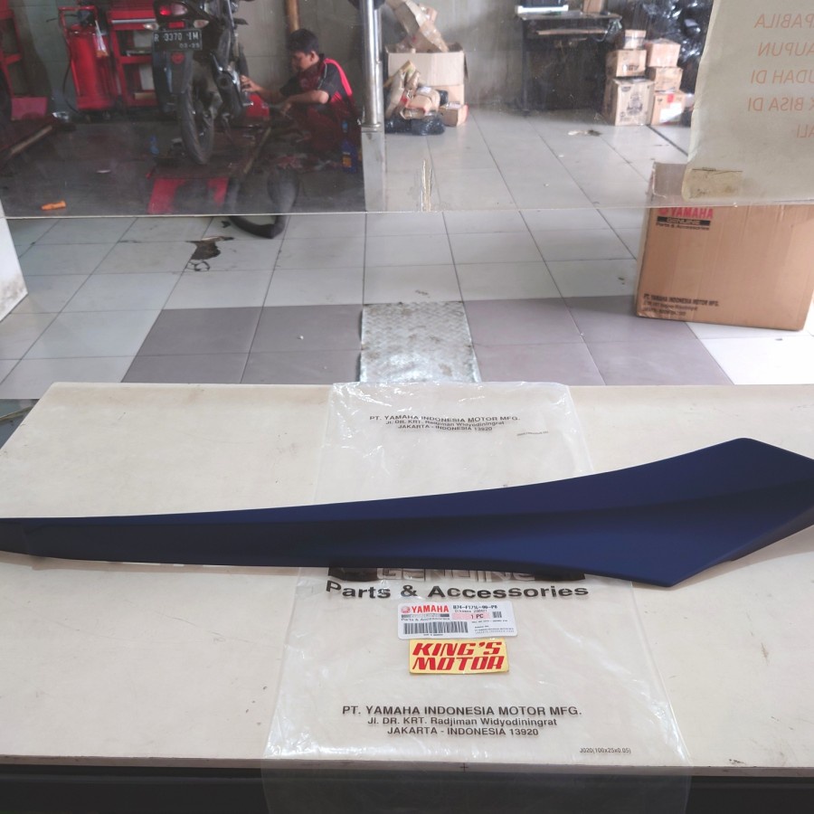 MOLE SIDE SIRIP XMAX X-MAX BIRU DOFF KIRI B74-F171L-P6