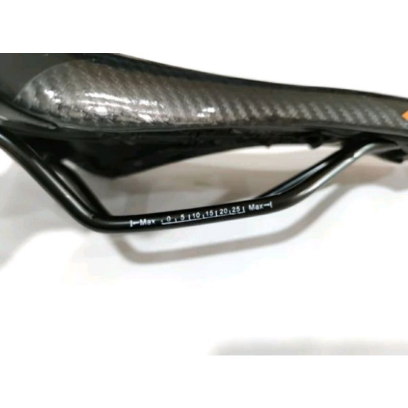 Saddle United Carbon Look Sadel Sepeda Cocok untuk Roadbike MTB