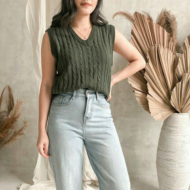 ROMPI CABLE KNIT / ROMPI RAJUT KEPANG / ROMPI RAJUT WANITA / RAJUT V -NECK / VEST KNIT