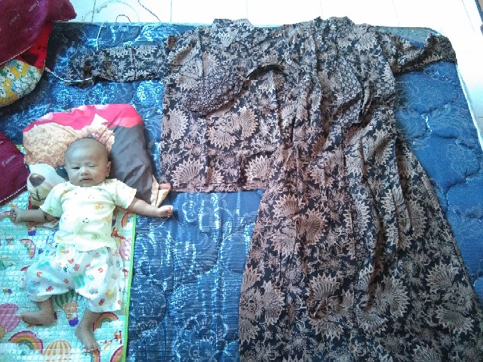 Batik Couple Keluarga Gamis Busui Motif Prasasti Batik Keluarga Seragam.