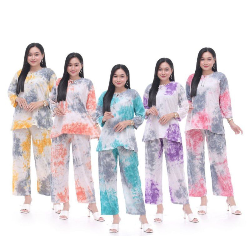 SETELAN KAOS PEREMPUAN DEWASA JUMPUTAN TIEDYE ONE SET ABSTRAK BAJU  PIYAMA WANITA KEKINIAN TERMURAH TERBARU