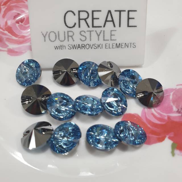 Swarovski button 12mm 3015 Aquamarine (Per 2pcs)