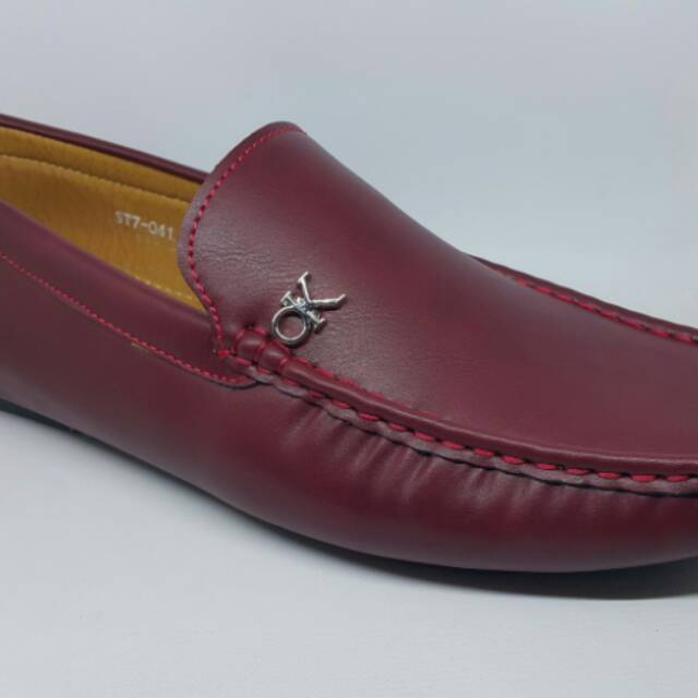 Sepatu Loafer Pantofel Kulit Pria KYNZARA MEN ST7-041 Maroon