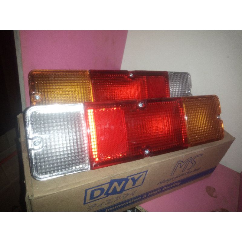 Lampu stop lamp pick up Cary set kanan kiri lengkap sama bholam