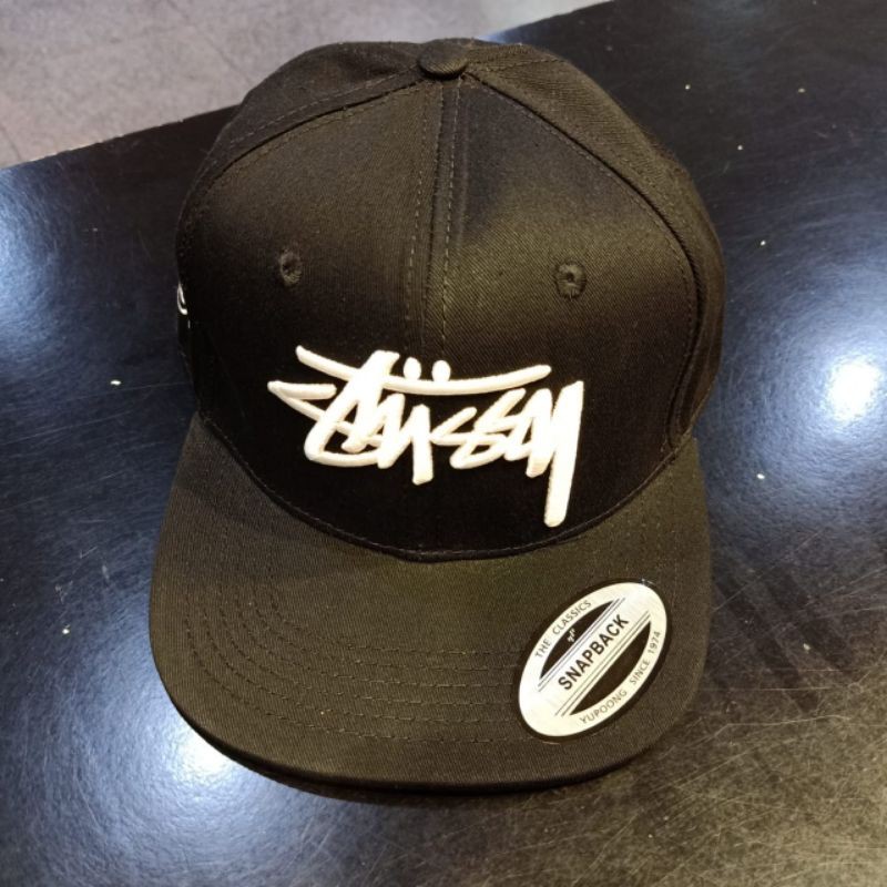 Topi Snapback Stussy Black White Premium Quality