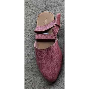 Sandal Kulit Wanita Khas Tasikmalaya