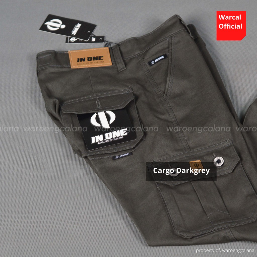 In One Celana Cargo Panjang Darkgrey