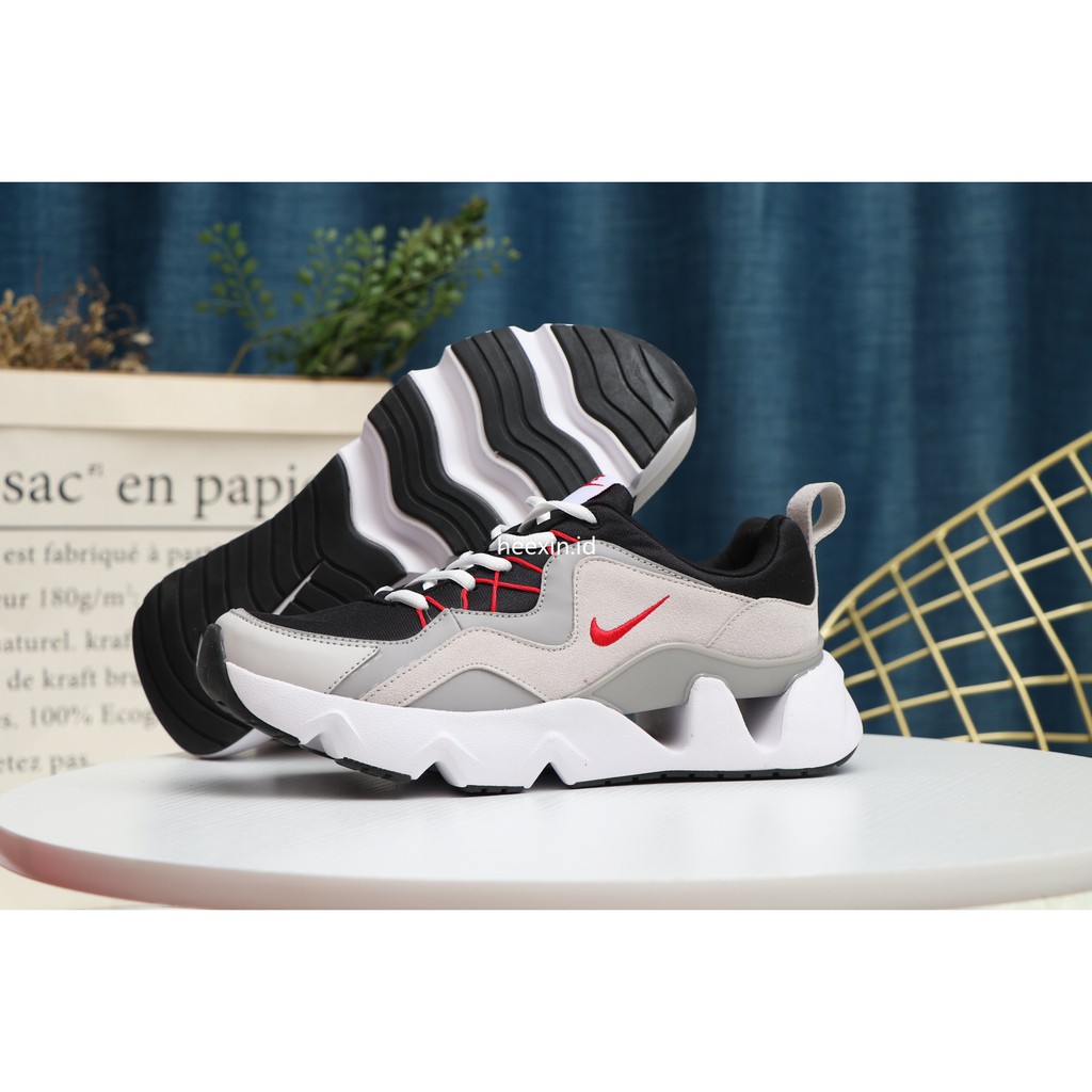 black non slip shoes womens nike