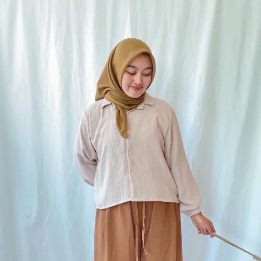 outfit Hanin crop - kemeja crop crinkle - atasan blouse air flow - atasan crop top korean style