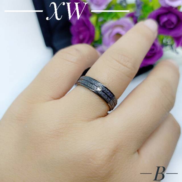 Cincin Titanium Hitam Pasir Mata RGO45