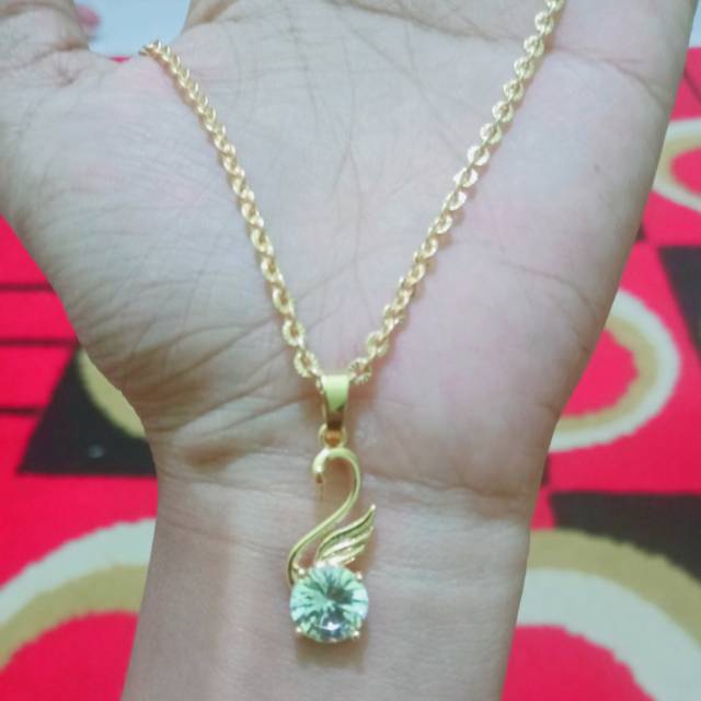 Kalung set liontin angsa mata putih perhiasan wanita titanium gold