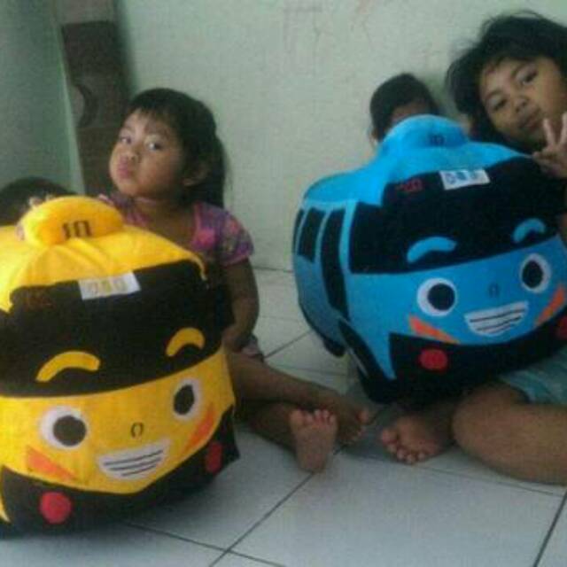 Boneka bis kecil tayo