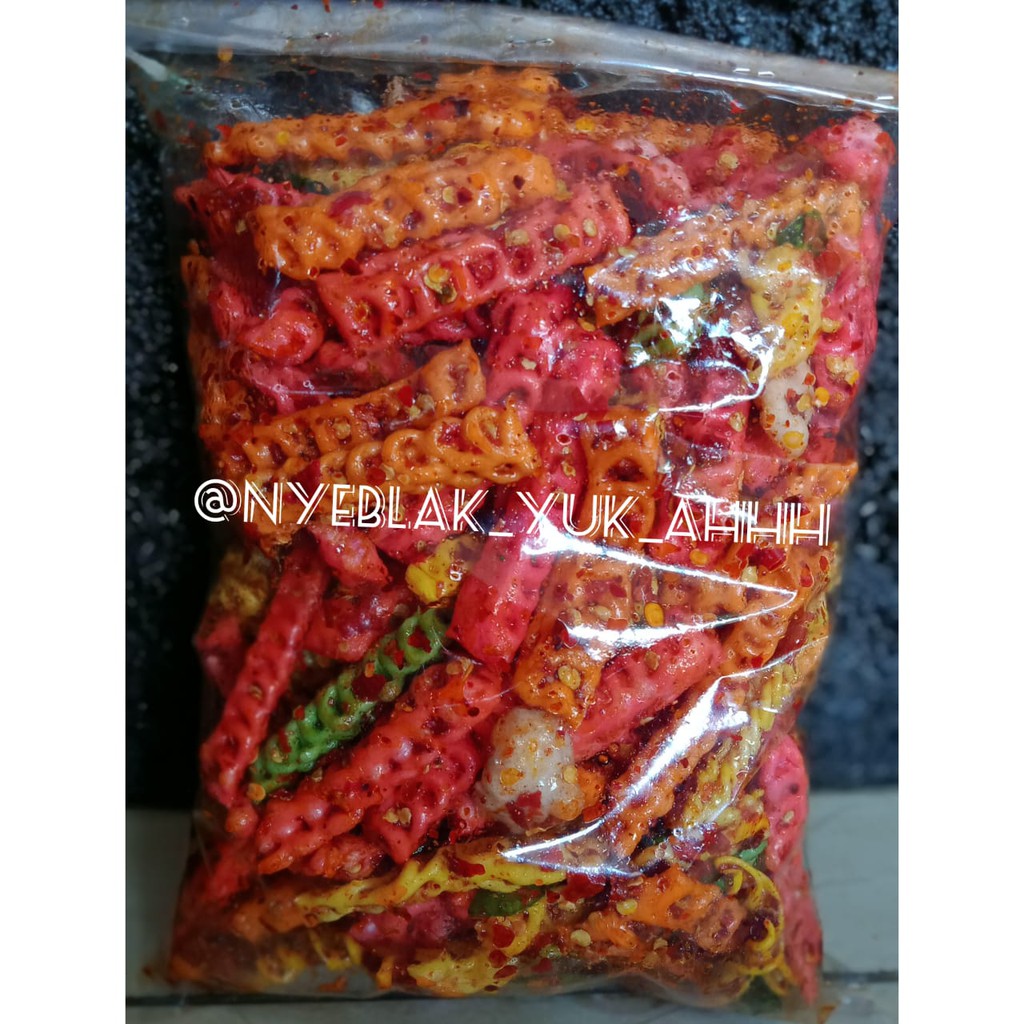 

cemilan instan kerupuk bantet khas bandung pedas daun jeruk