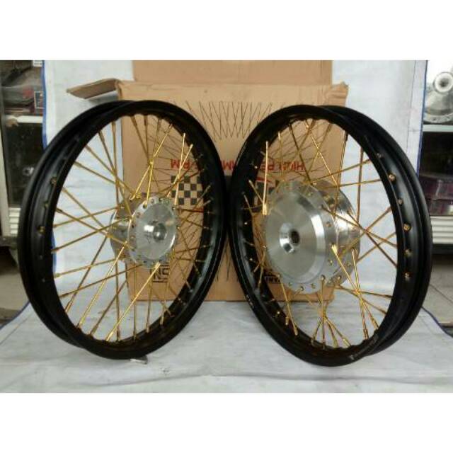 Sepaket Velg Jari Jari Ring 17 Untuk Beat Vario Scoopy Spacy Mio Xride Xeon Mio z Gt M3 Soul Gt Fino