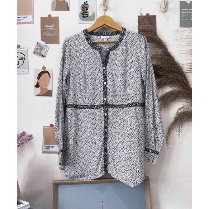 J jill white floral trimmed long sleeve blouse