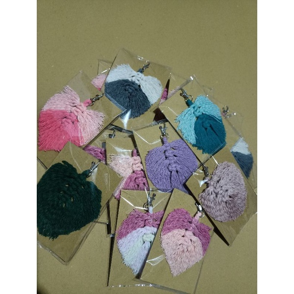 gantungan kunci macrame#gantungan kunci leaf/daun macrame