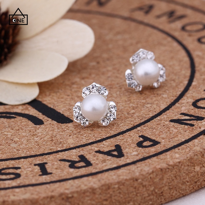 COD❤Anting ​Korea Mutiara Pejantan Kristal Fashion Wanita Murah Hati Mutiara Pesona Zirkon Fashion Korea