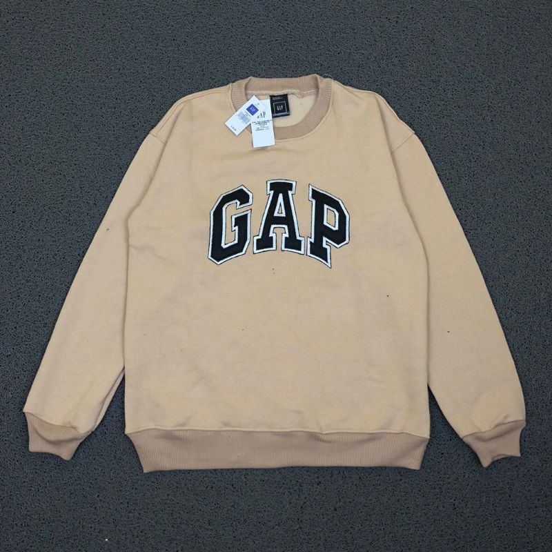 CREWNECK GAP LOGO BORDIR CREAM | OUTERWARE | SWEATER