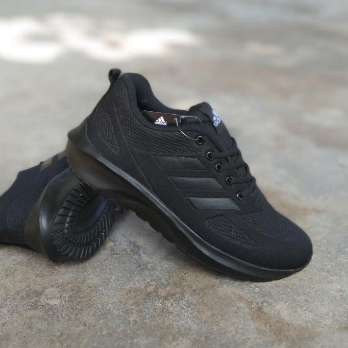 Serbuuuu.. Sepatu Sekolah Adidas Hitam Putih  / Sepatu Sekolah Pria Wanita /  Sepatu Kerja   FREE KA