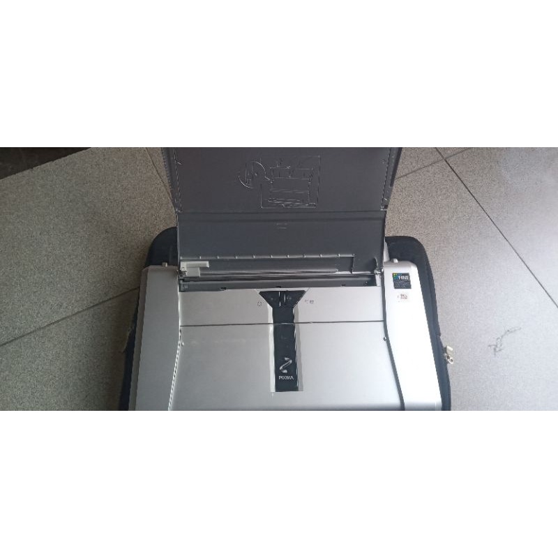 Canon IP-100 Portable Printer