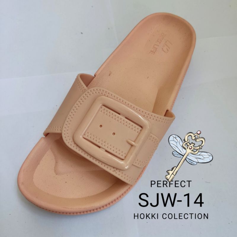 sandal wanita  karet empuk murah