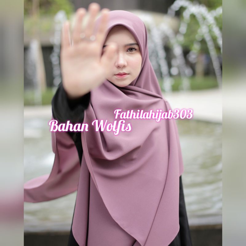 WOLFIS HIJAB JILBAB SEGI EMPAT SYARI 130X130 BAHAN WOLFIS GRADE A
PREMIUM 58 Gramasi PART II 354