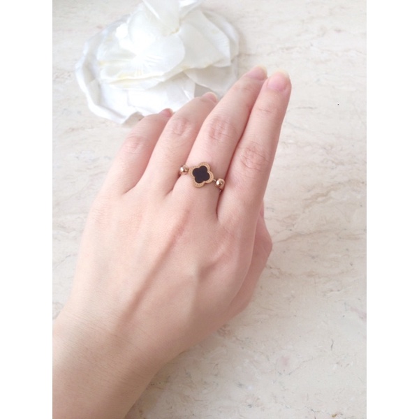 Cincin Van Cleef LV titanium