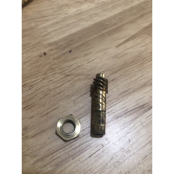 Sparepart reel Daiwa revros 3000 pinion gear