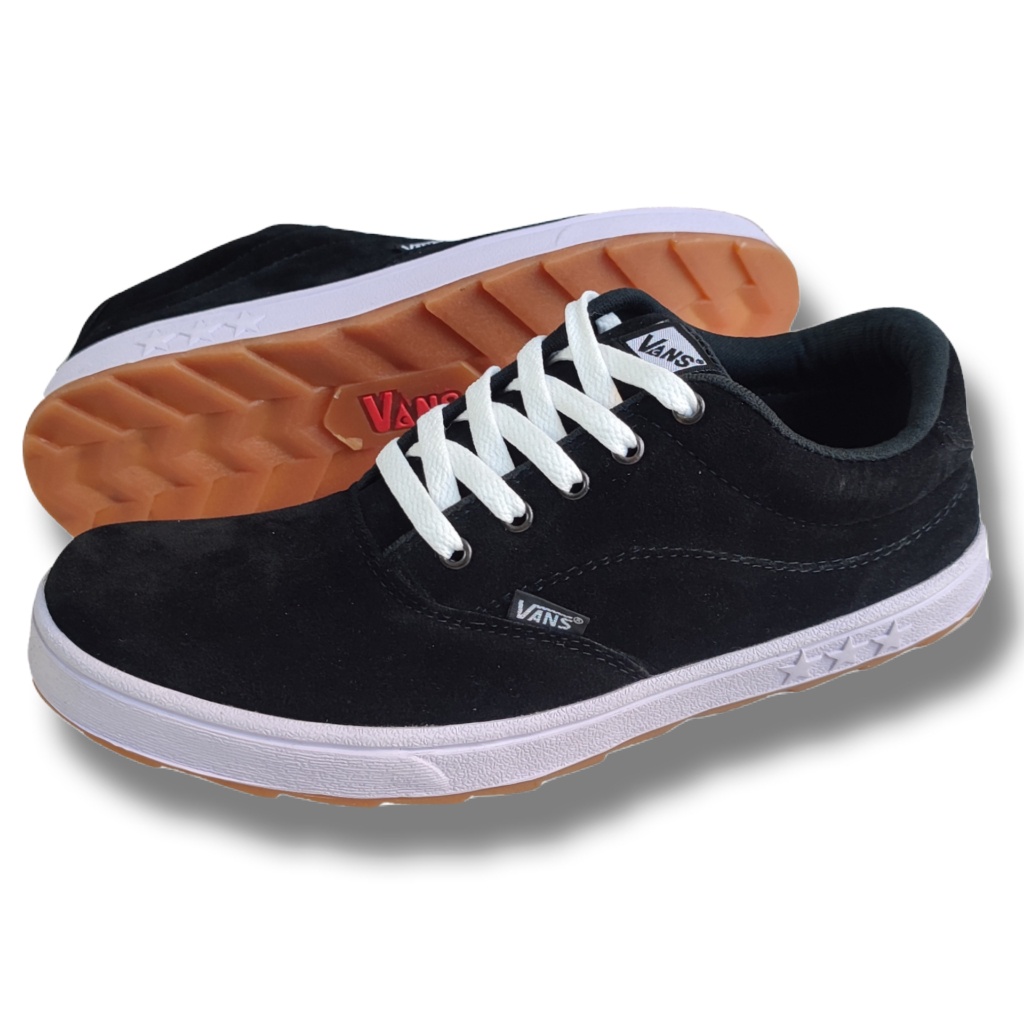 Sepatu Pria Sneakers Casual Keren Buat Gaya Kets Kasual Cowok Murah Hitam Putih A210 Black Gum