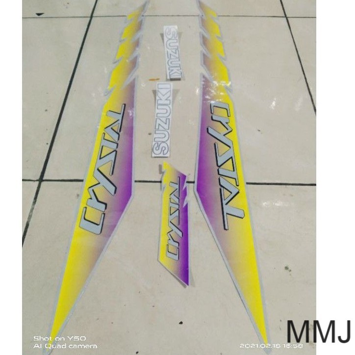 Sticker STRIPING LIS SUZUKI CRYSTAL THN 1992 KUNING