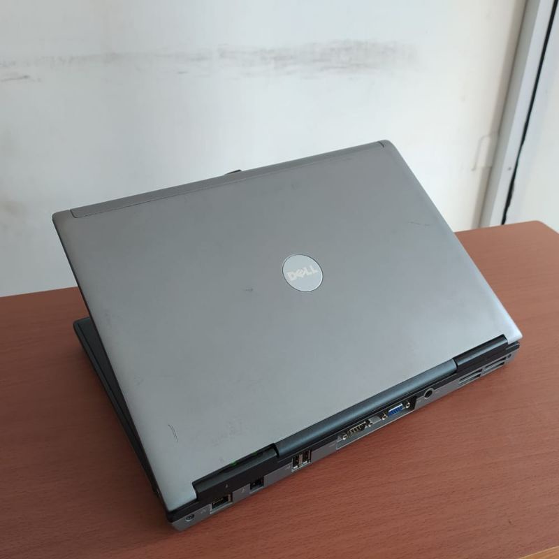 laptop second murah Dell D630 mulus cocok buat pelajar dan kantoran   - Mulus