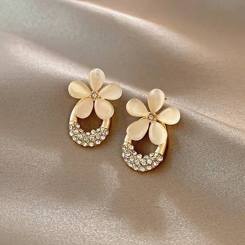 Anting S925 Silver Needle Bentuk Bunga Nanas Aksen Berlian Untuk Wanita ACKER