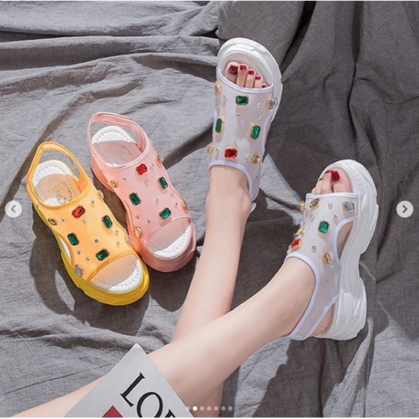 Wedges tali 202