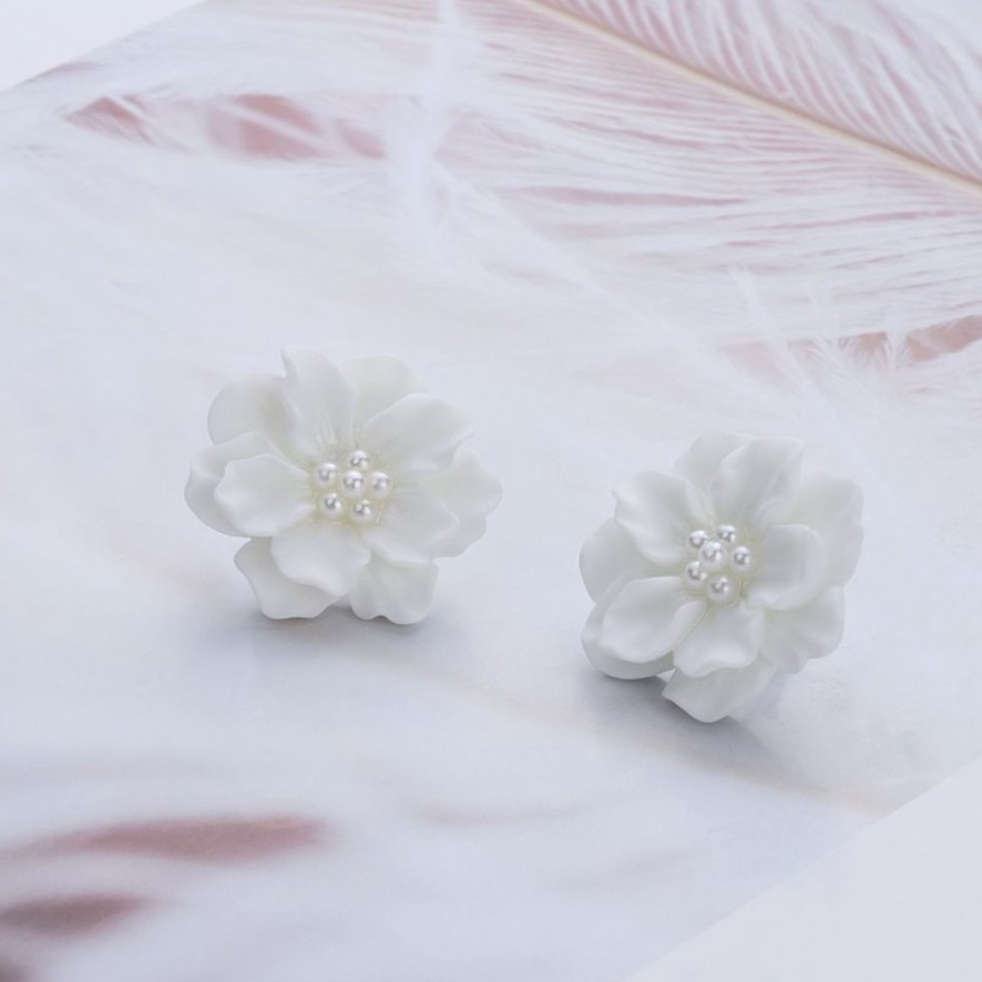 Anting Wanita Korea Elegan Bunga Putih Mutiara/ Korean Elegant White Flower Pearl Earrings-2