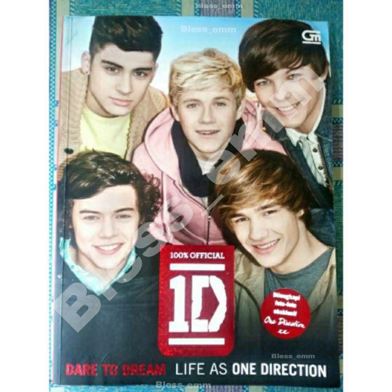 Buku ONE DIRECTION: Dare to Dream - Life as One Direction