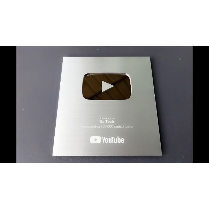 Silver Play Button Custom Bahan Akrilik