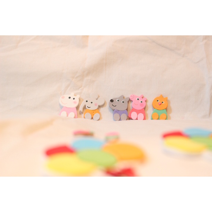

Gumpaste Peppa and Friends