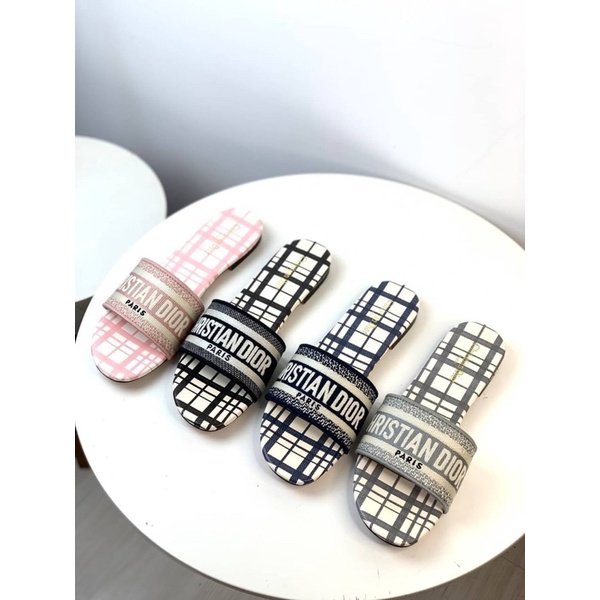 Sendal Teplek Wanita DR Flat Slip On Sandals Pattern Tartan Premium Import Hitam Black Biru Tua Navy