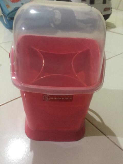 Tempat Sendok Maspion