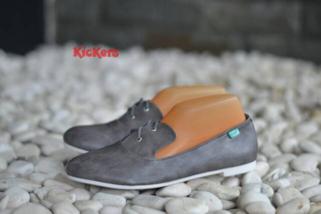 SEPATU WANITA MODIS PEREMPUAN VERSI KOREA BARU DARI GAYA HARAJUKU SISWA JAMAN NOW KETS BEIBER HITS12