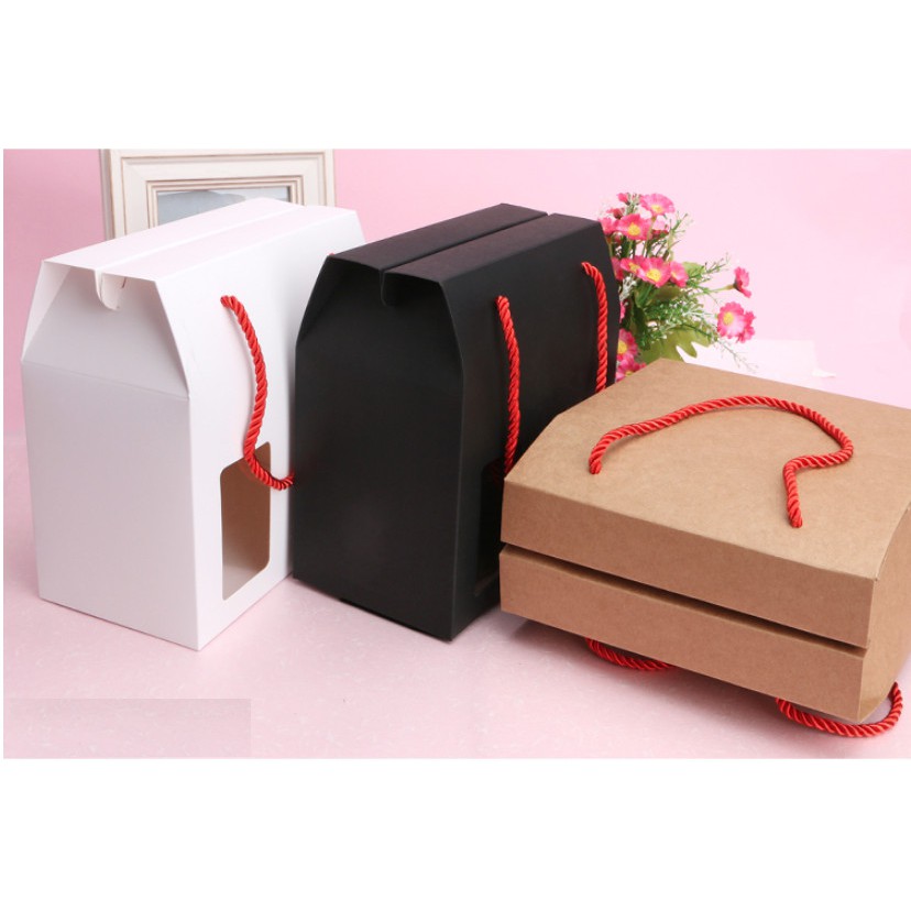 

KOTAK TALI BOX SOUVENIR KOTAK JENDELA MIKA TRANSPARAN KOTAK HITAM COKLAT PUTIH MERAH KOTAK KADO
