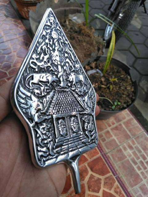 Aksesoris Gunungan Wayang Aluminium Antik Murah 20cm
