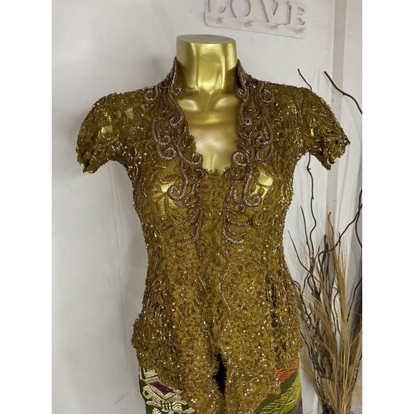 kebaya lengan pendek full payet