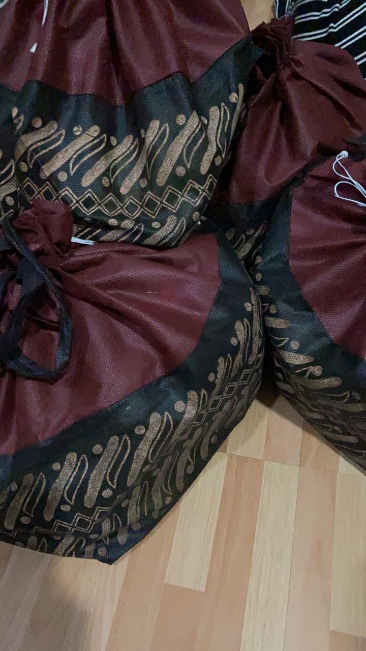 Tas Hajatan Serut Batik Maroon 22