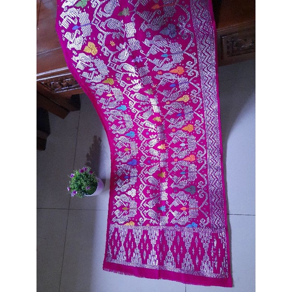 Kain Tenun Songket Sidemen Bali