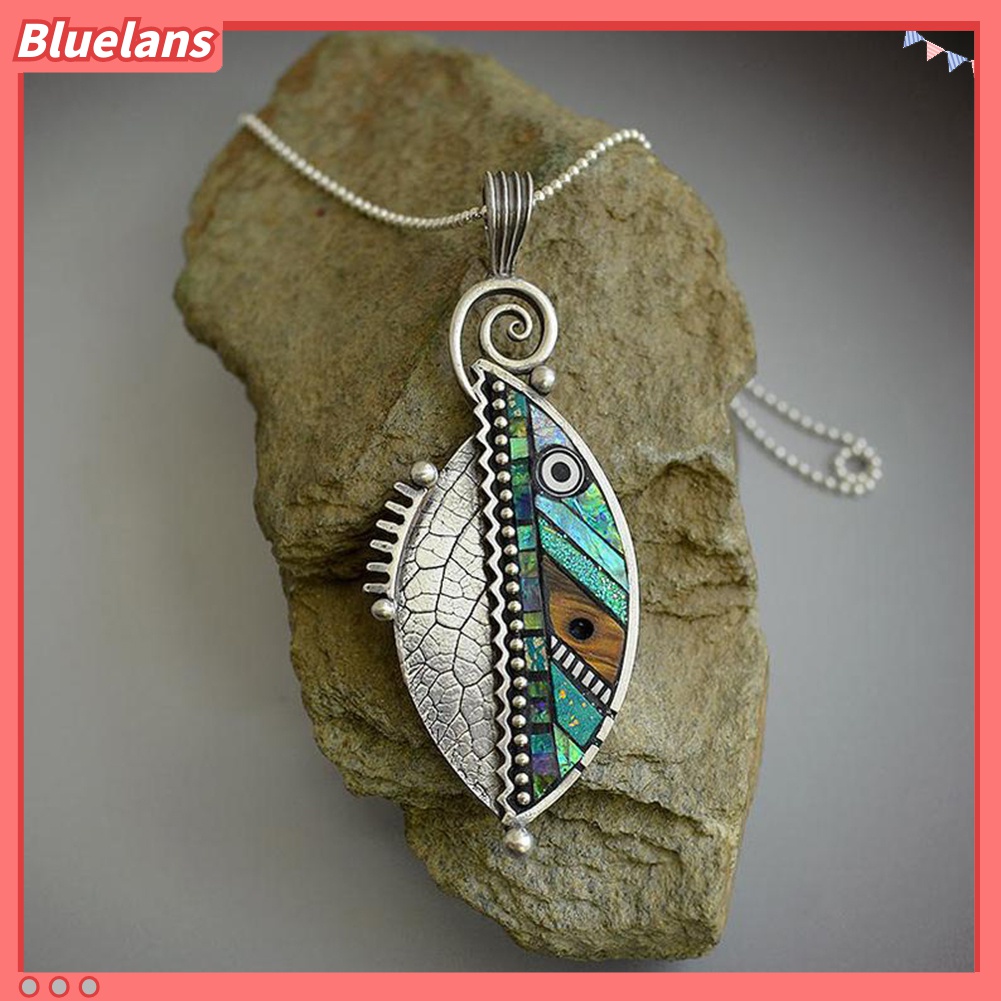 Kalung Rantai Dengan Liontin Daun Gaya Vintage Untuk Wanita