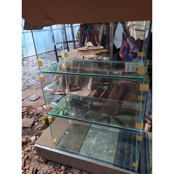 akuarium kaca 100x40x40 full 8mm dasaran warna