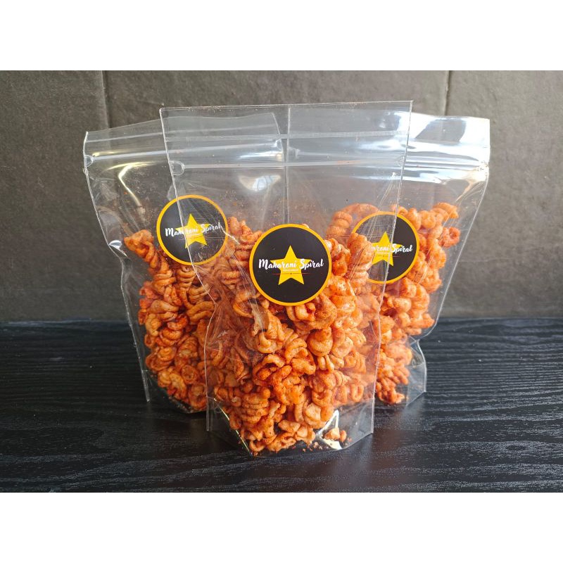 

Makaroni Spiral Pedas / Cemilan Viral / Aneka Snack / Jajanan Pasar / Cemilan Enak / Jajanan Murah / Pusat Cemilan