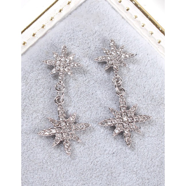 LRC Anting Tusuk Fashion White K Alloy Rhinestone Earrings D38854