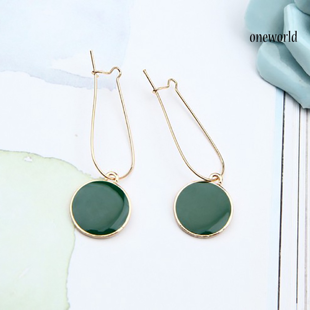 OW@ 1 Pair Earrings Elegant Wear-resistant Circle Shape Green Circle Earrings for Party